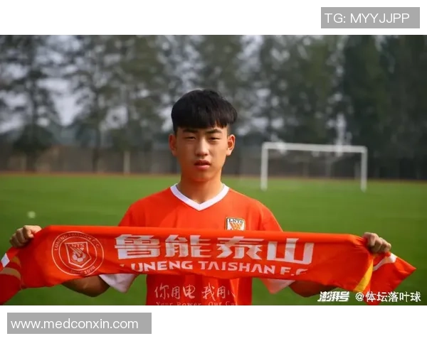 武汉乒乓球队凭借90分稳居大师赛积分榜首位展现强劲实力 武汉乒乓球队凭借90分稳居大师赛积分榜首位展现强劲实力