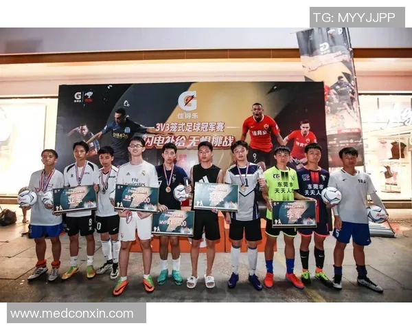 深圳足球队总决赛特别报道:从低谷到巅峰的奋斗与荣耀之路 深圳足球队总决赛特别报道:从低谷到巅峰的奋斗与荣耀之路